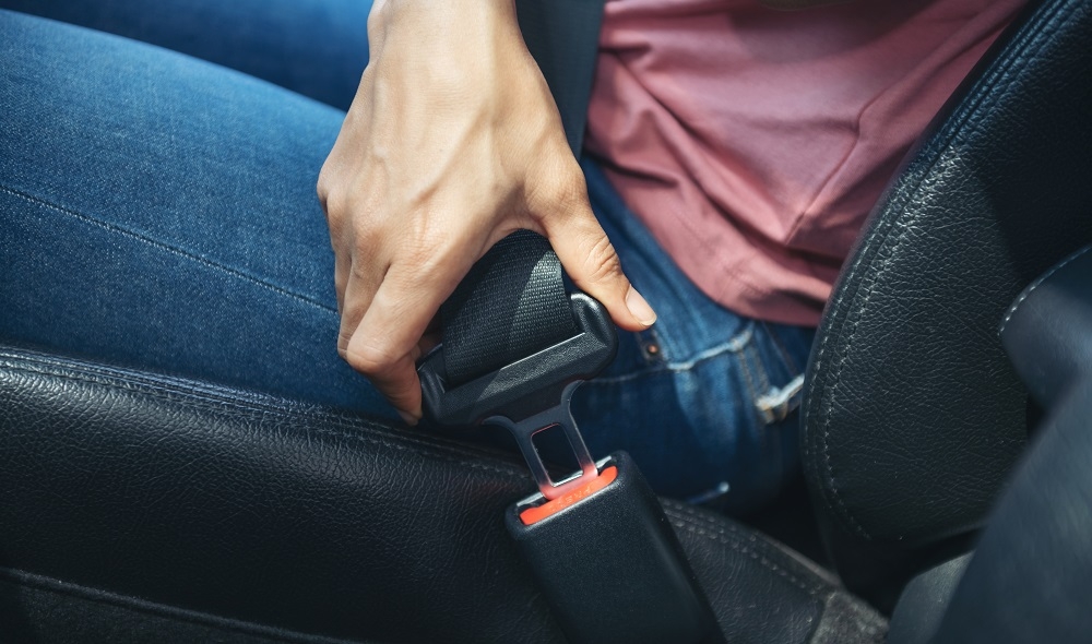 En voiture, peut-on être dispensé de porter la ceinture de sécurité ?